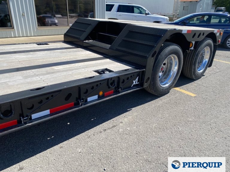 Pierquip-Float-Lowboy-XL-Specialized-2-Axles-40T-2024